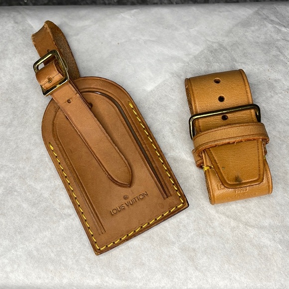Louis Vuitton Leather Luggage Tag and Poignet Set - Picture 1 of 8